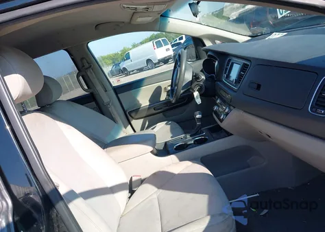 2021 Kia Sedona Lx z USA, uszkodzony, nr VIN KNDMB5C19M6668069